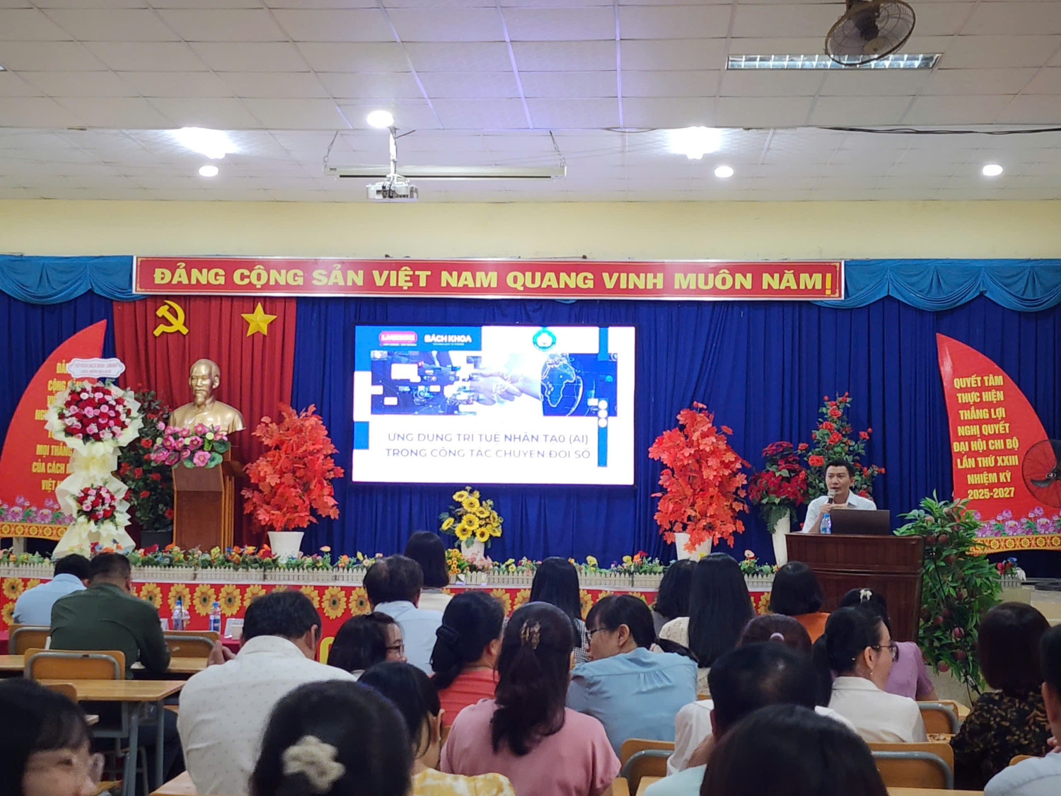 Trường THCS Nguyễn Văn Cừ tham gia Hội nghị Hội nghị sơ kết triển khai hệ thống LMS360 - kho học liệu và hệ thống soạn giảng, giảng dạy trực tuyến và triển khai chuyên đề “Thiết kế bài giảng Elearning, Ứng dụng trí tuệ nhân tạo AI trong việc thiết kế