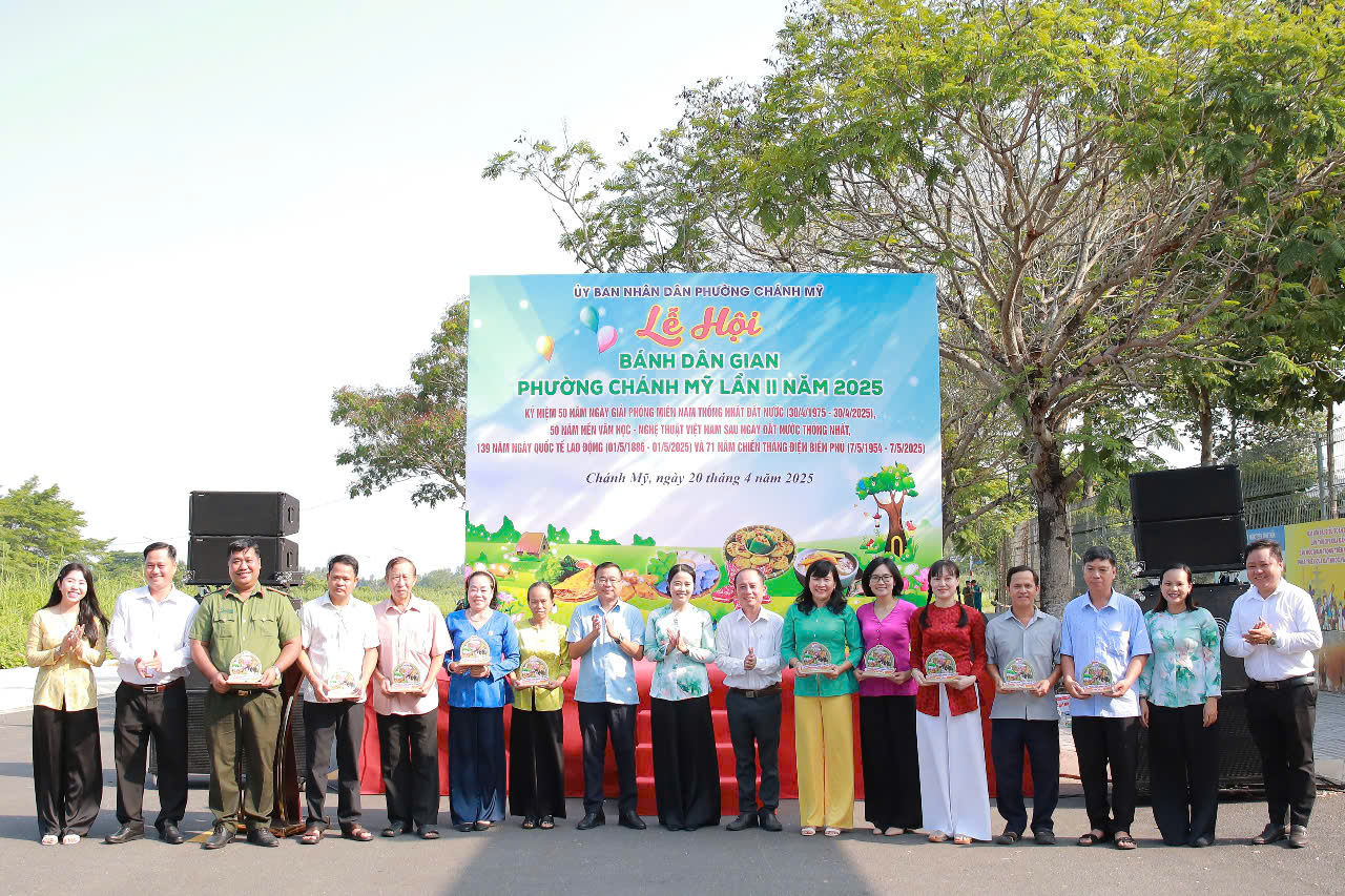 Trường THCS Nguyễn Văn Cừ tham gia Lễ hội bánh dân gian phường Chánh Mỹ lần thứ II - Năm 2025