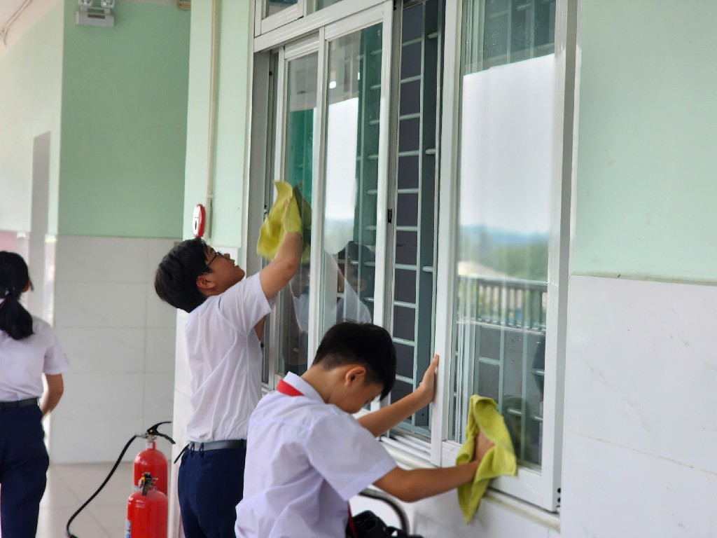 z6554414183274 8e7a59ec48d2a2a33bd4562de44b02d6