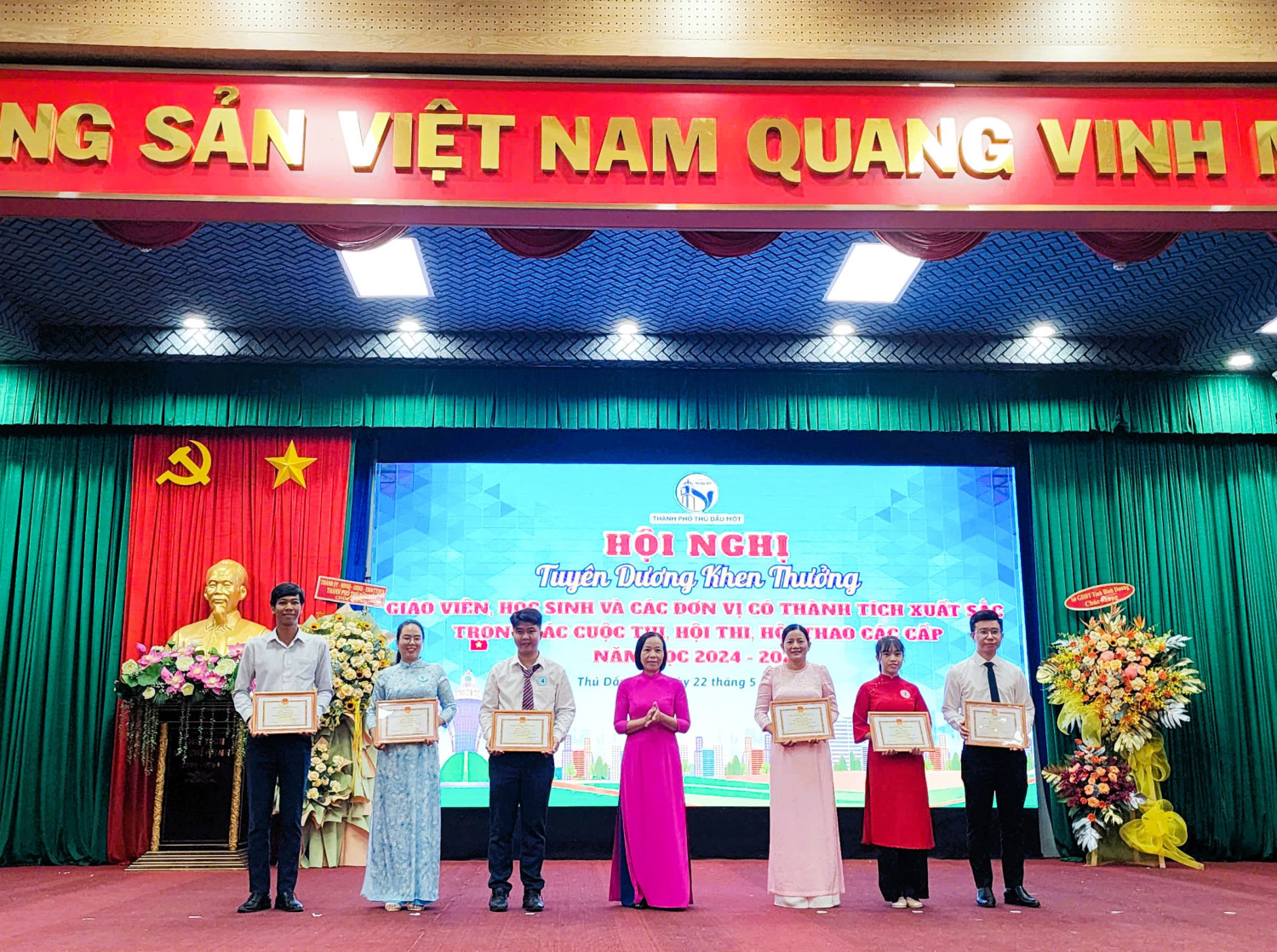 z6628382036483 8d974f1a8708457cf6b689cc436cfa46