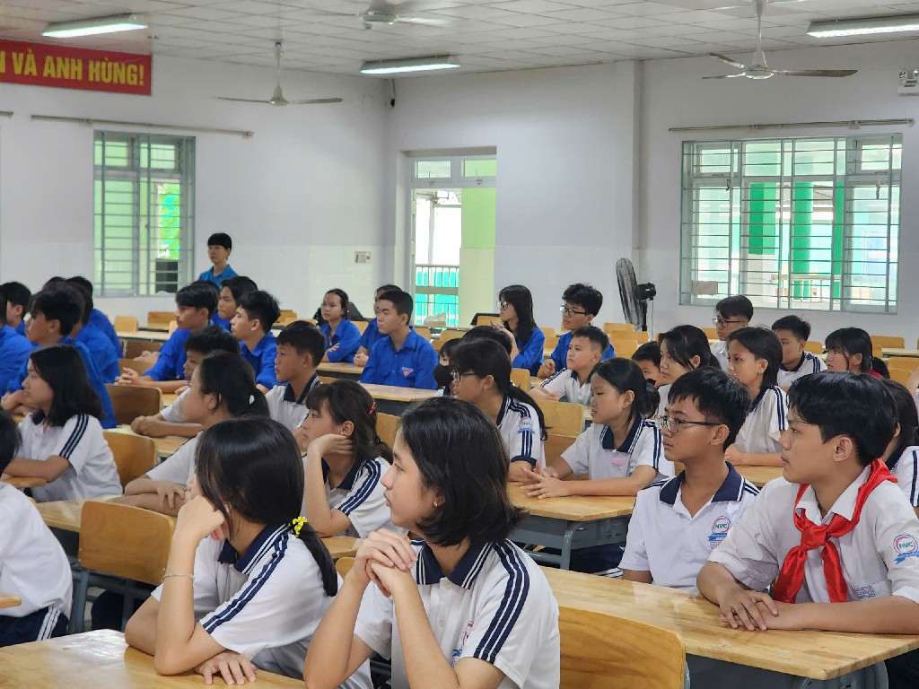 z6805411189336 2e18080b13b1bb8afce67672883a8b3a