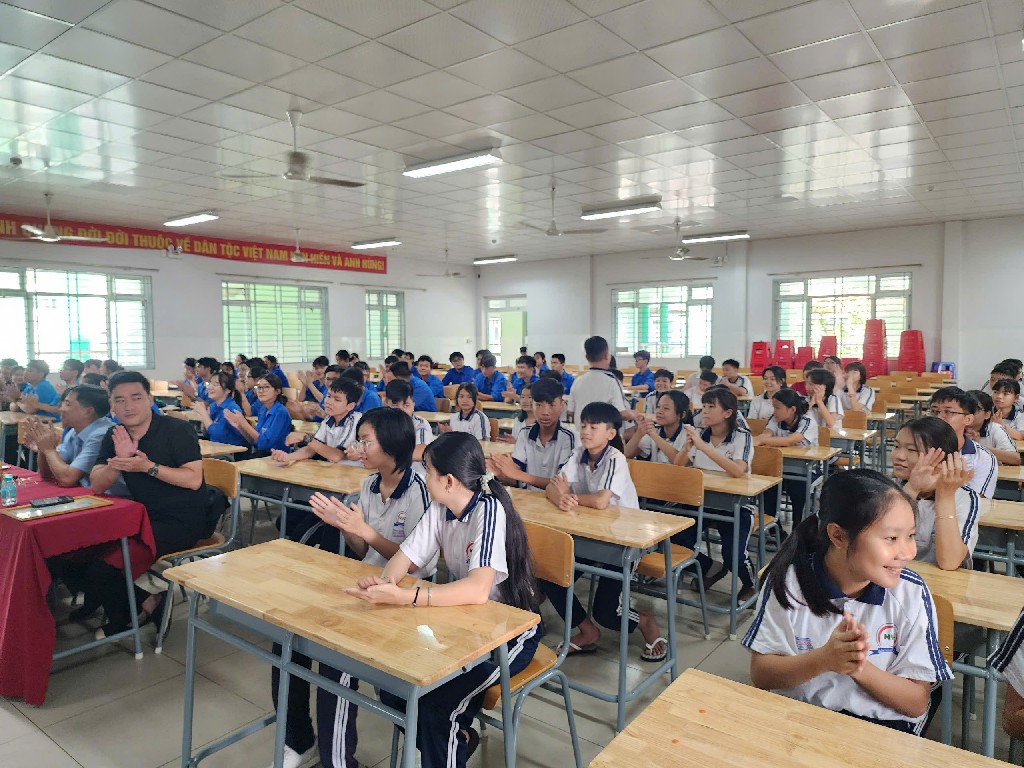 z6805411214149 7afb338a4575c5e915f87744a65fd86c