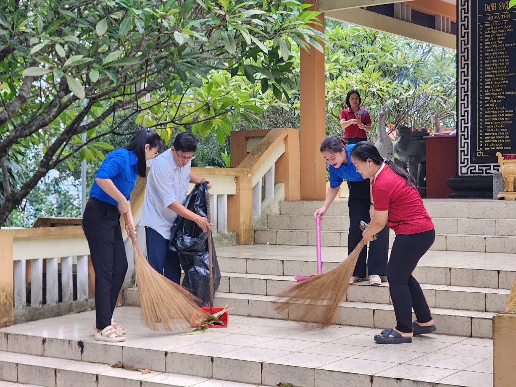 z6842117959948 f5f90c8c3cc97f7ee739d6b6be1e43ea