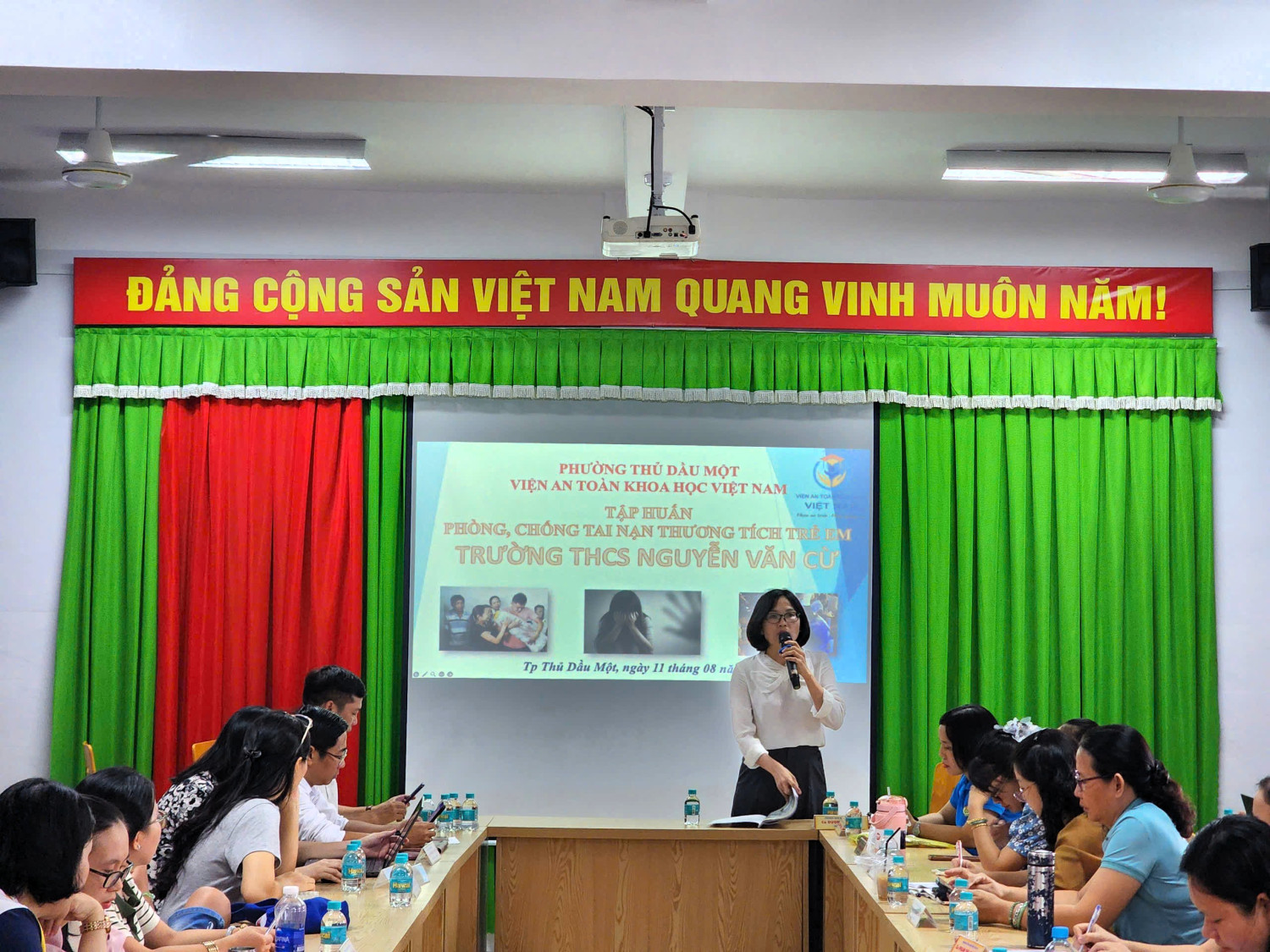 Trường THCS Nguyễn Văn Cừ tập huấn phòng, chống tai nạn thương tích trẻ em