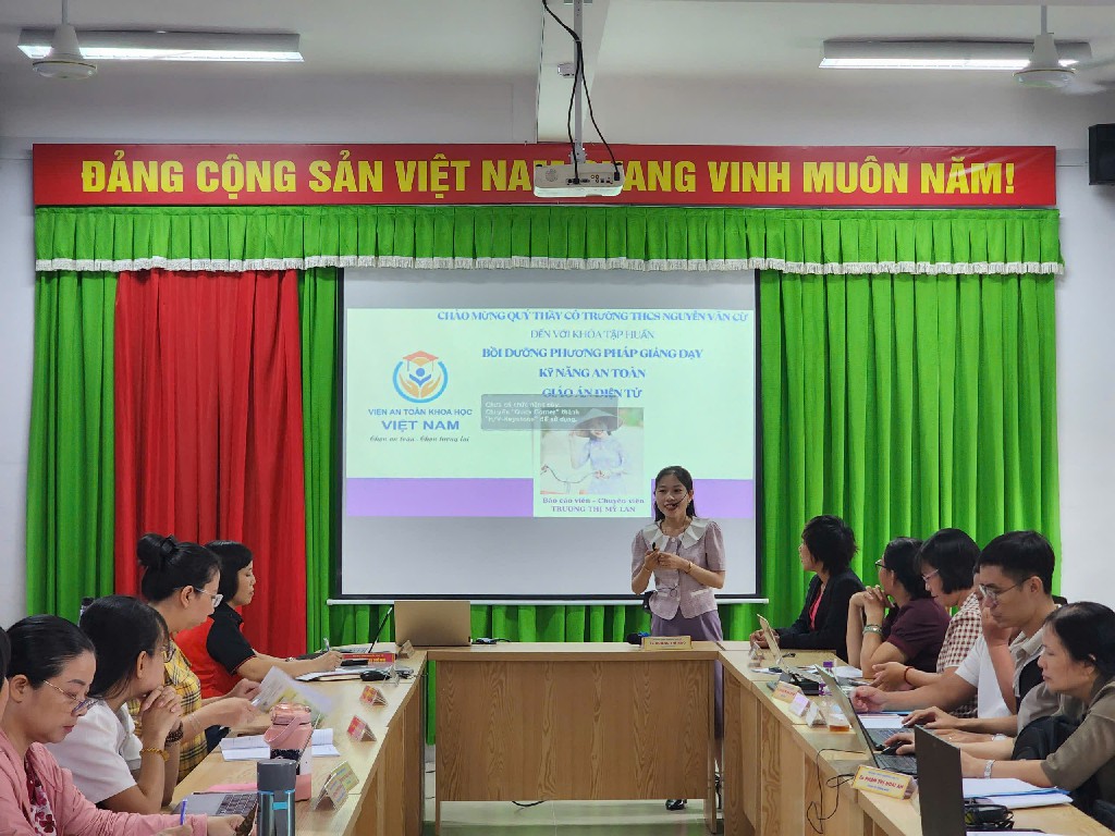 z6956456672549 79fd3bec5573c0787486564bf9332d5a