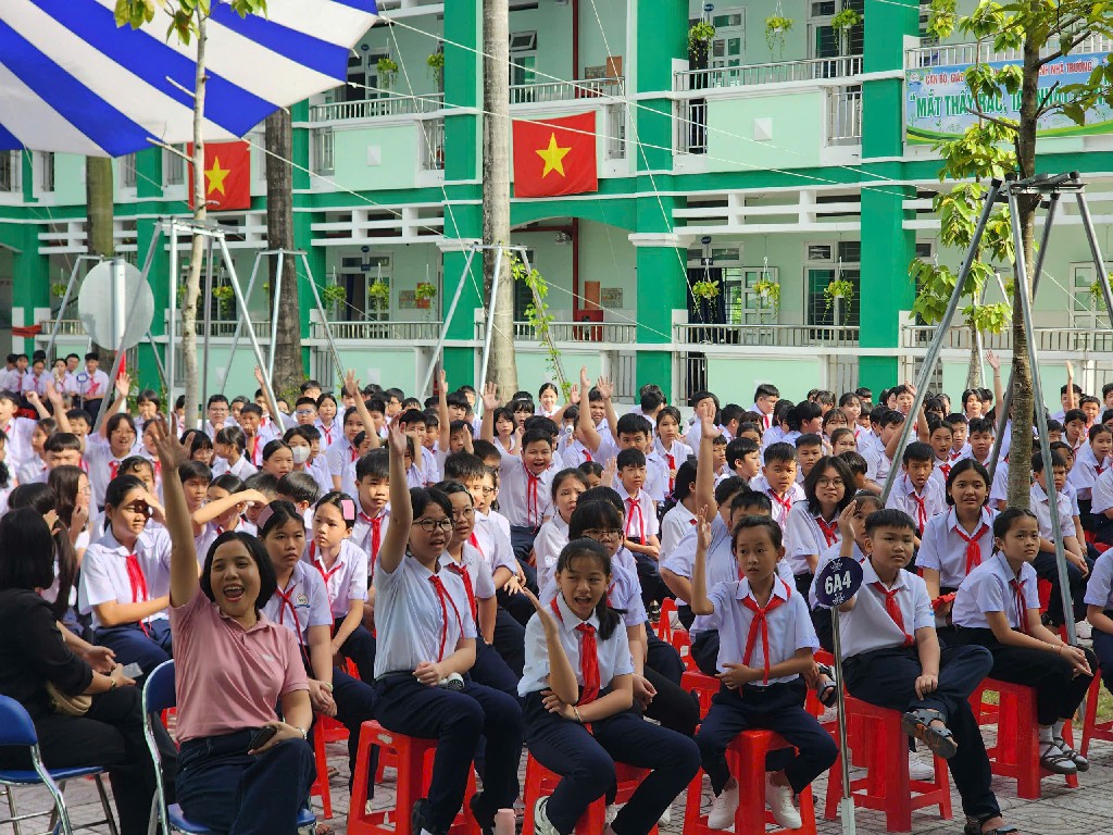 z6975575334885 0bb6e8f2207a466e24b5fa4dfd2a6fb8