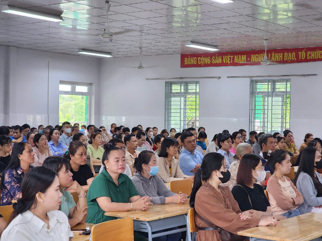 z6985496746403 760e32839ad3a2259163f888084d6182