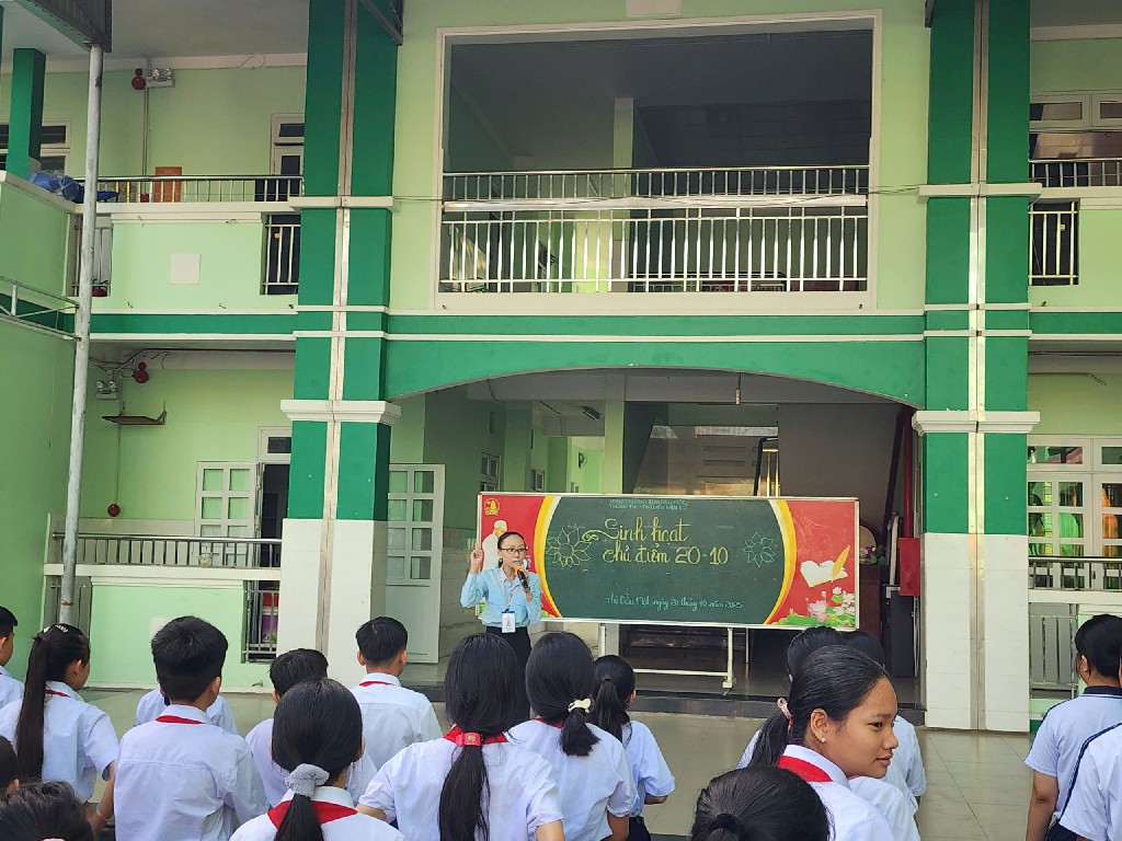 z7137749584363 a0e4438db34abbdb3b4f32ed002368d5