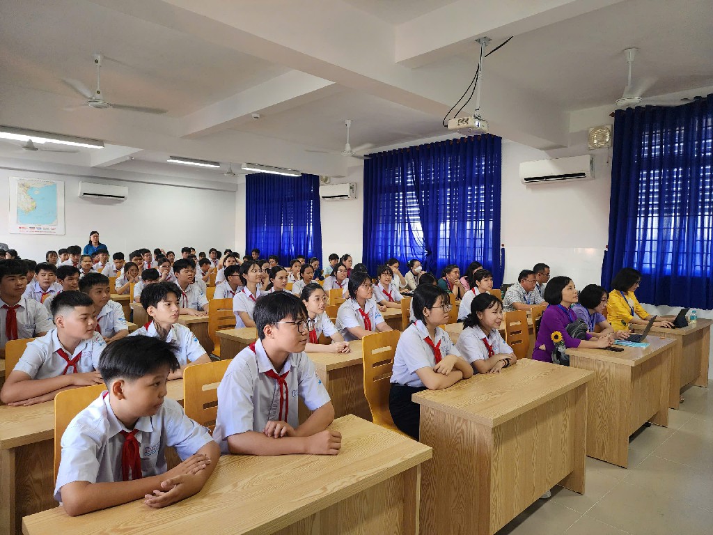 z7137797124722 dfa1f381f1660ba09651530f317b324d