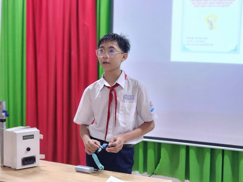 z7205325096319 b94bbaf7937606be3cdde004ada259a3