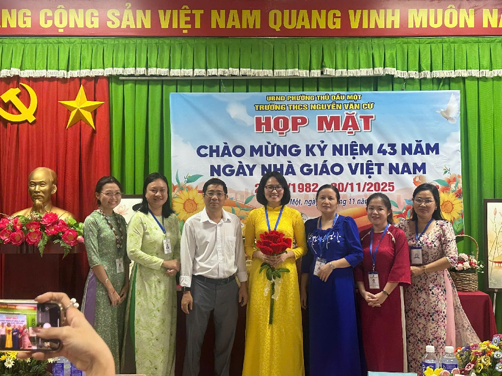 z7245235495428 9f005786b25f81c1a5aec8ba78af4ac2