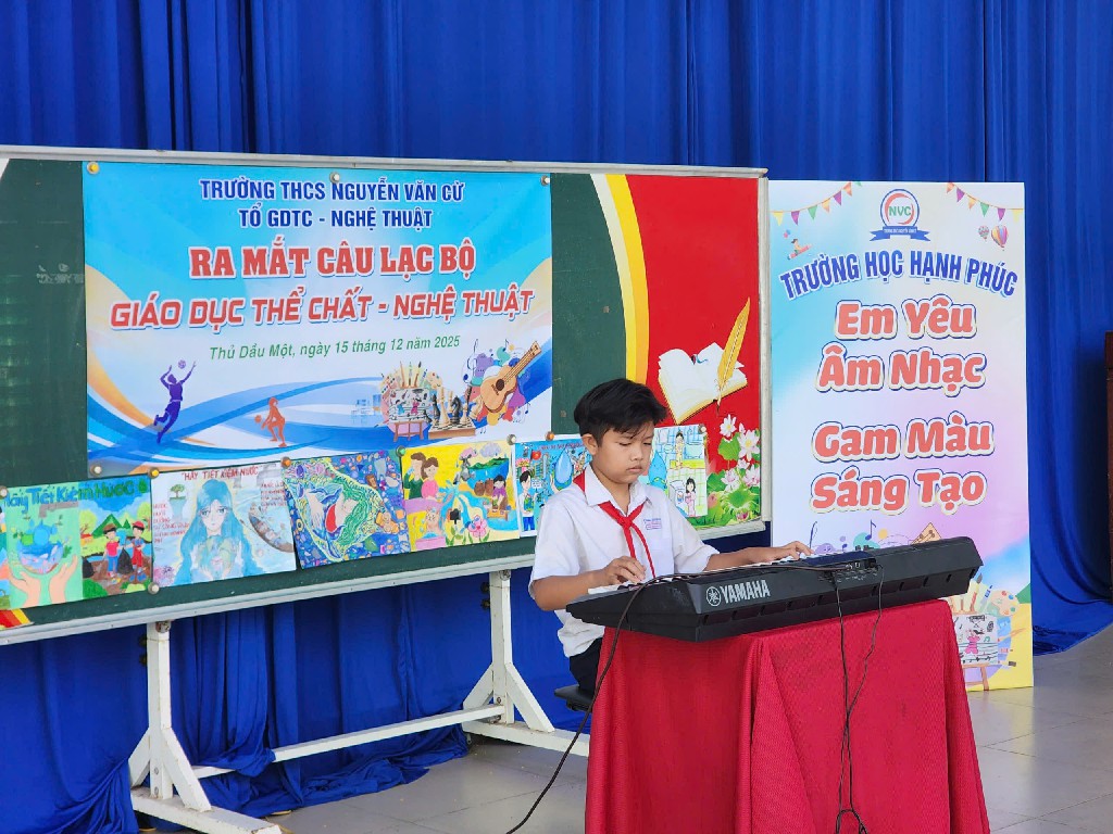 z7330150858586 2c8b2ef6f548c760eba068abe5f31998