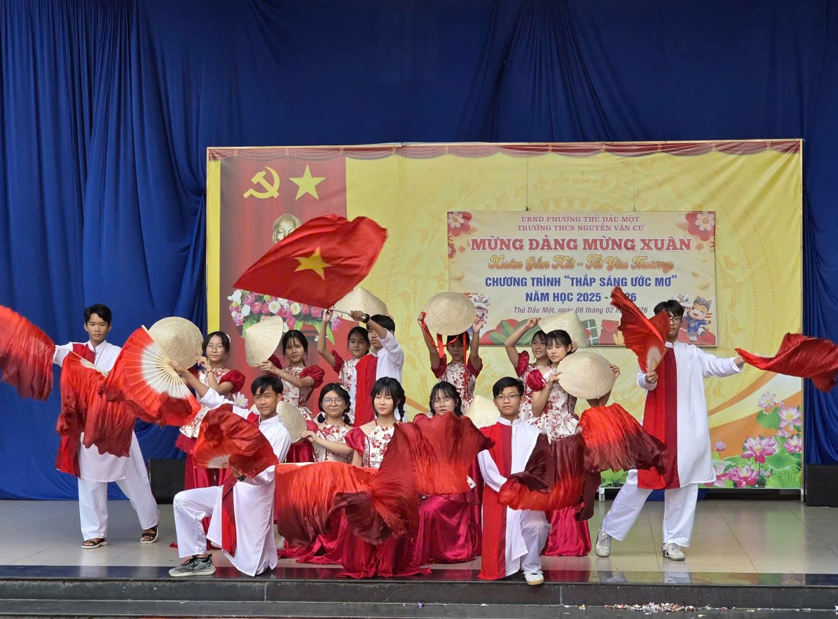 Chương trình “Thắp sáng ước mơ" và Hội thi văn nghệ - thời trang Mừng Đảng Mừng Xuân năm 2026