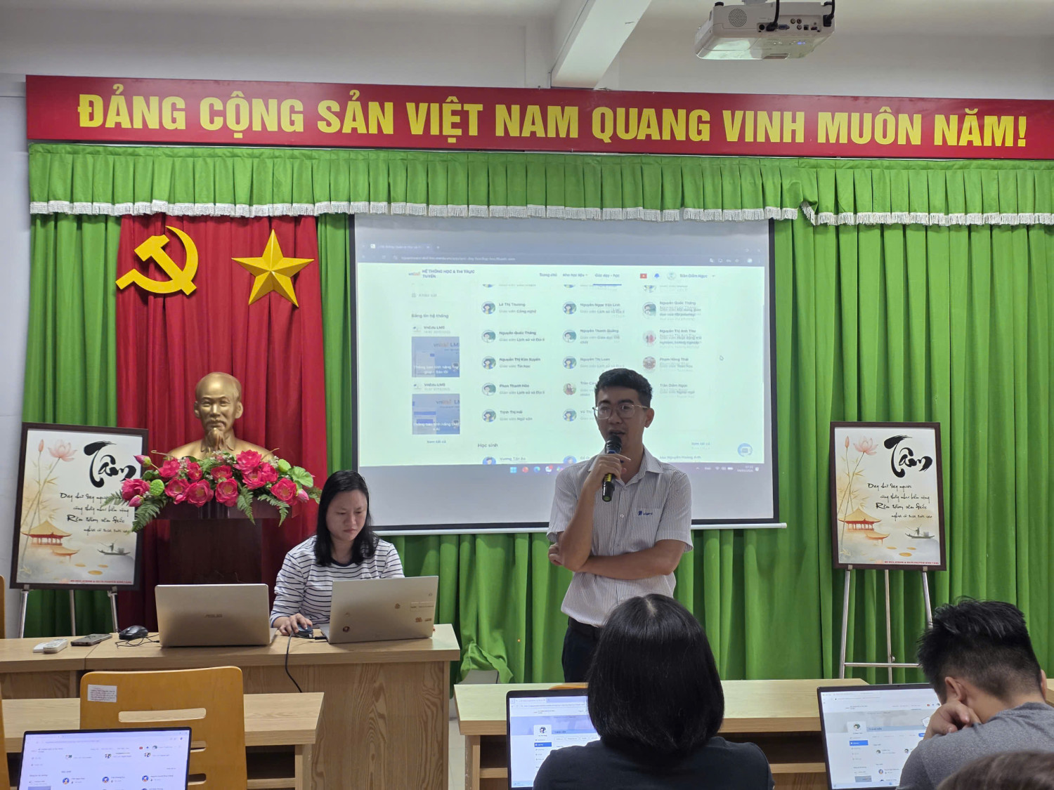 Tập huấn sử dụng phần mềm LMS trên hệ thống VNEDU