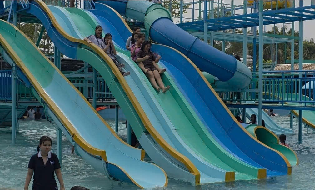 z7647450924465 1eb3b4ffae7e69430049512453fa737e