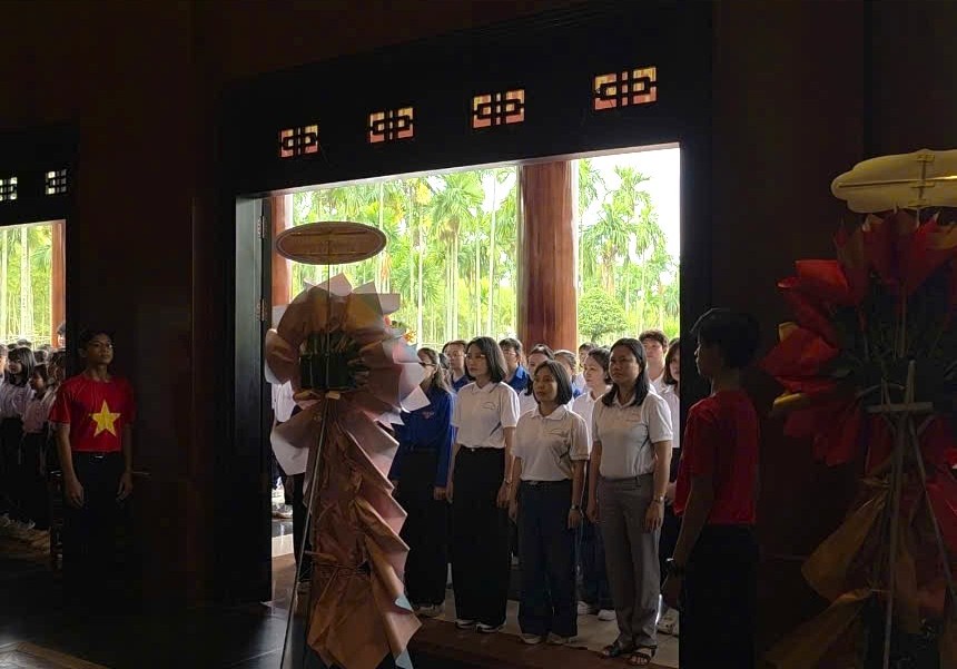 z7647510370003 8cd2d5435f013f44d84d92c077b33c0e