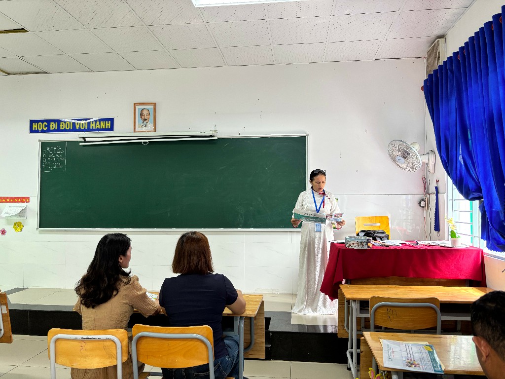 z7692794434940 0433ad4c50308e6418975b19403853d5